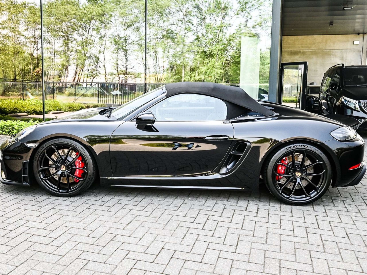 Porsche  718 Boxster Spyder