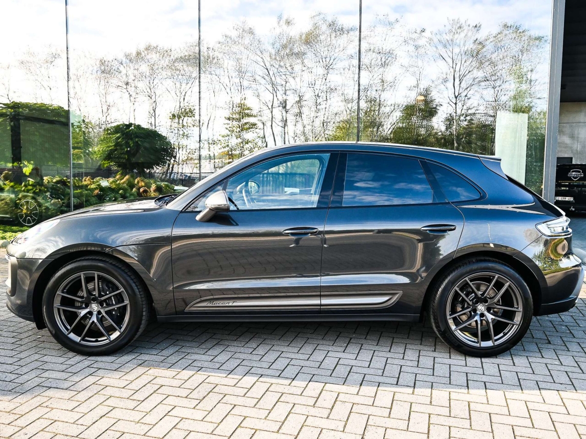 Porsche Macan T